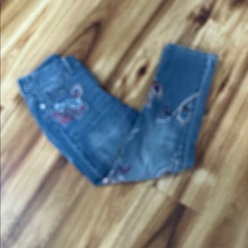 Chico's Blue Jeans with Colorful Embroidery EUC size 5/6 #050 - Picture 5 of 7